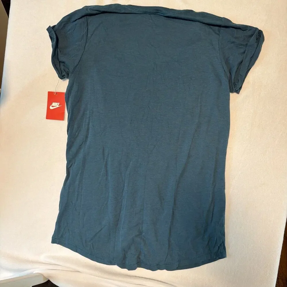 Nike Women's Loose Fit Green Tshirt Size Large
